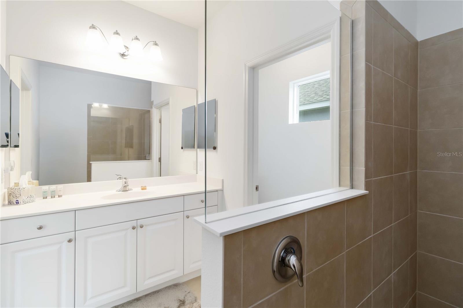 Image 28 of 42 For 7526 Ridgelake Circle