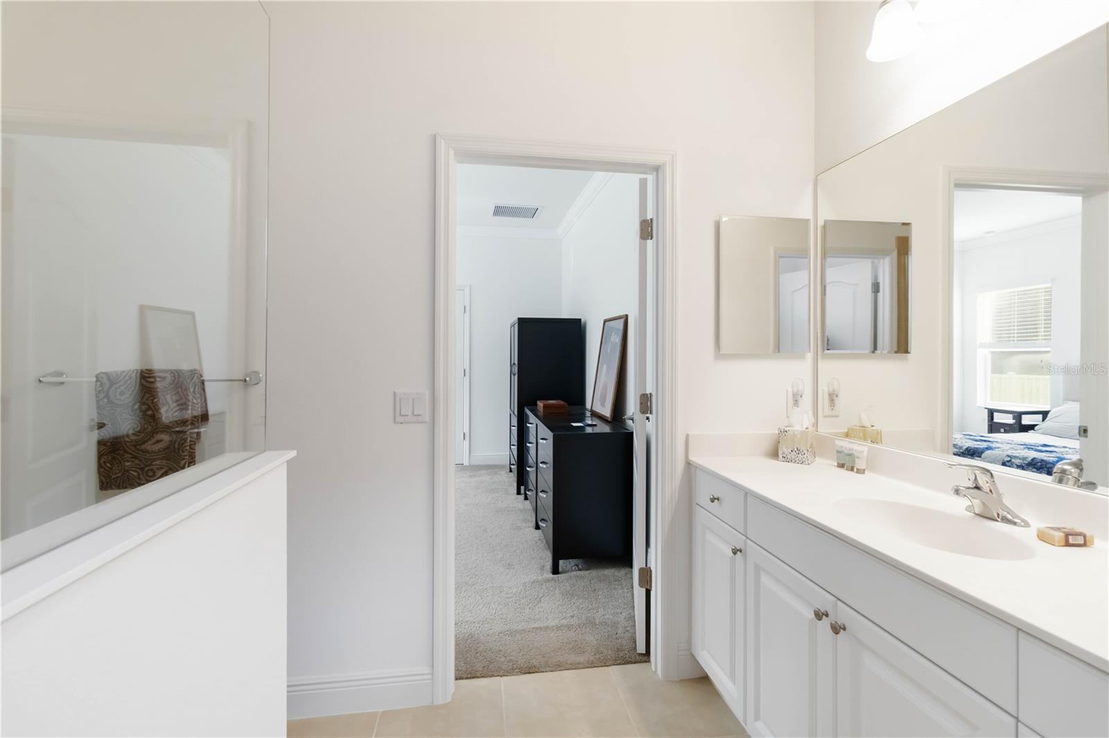 Image 29 of 42 For 7526 Ridgelake Circle