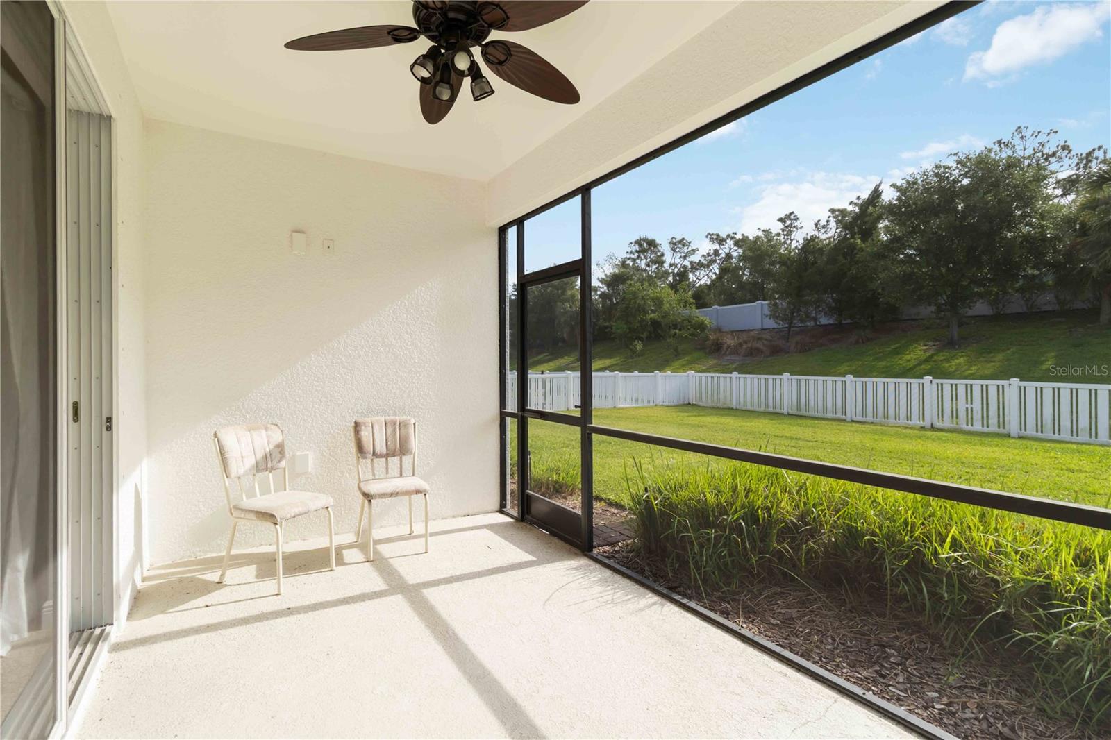 Image 35 of 42 For 7526 Ridgelake Circle