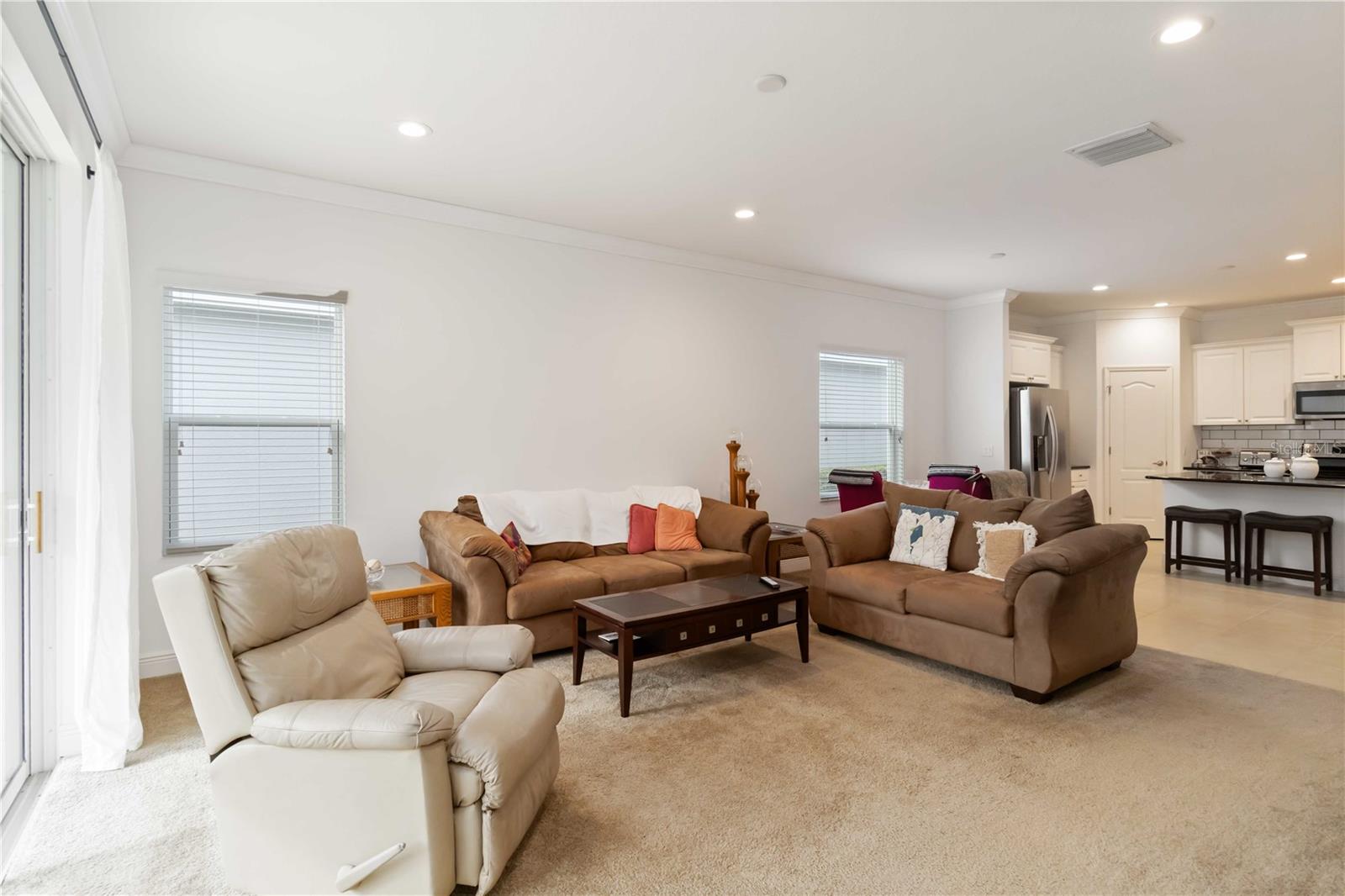 Image 7 of 42 For 7526 Ridgelake Circle