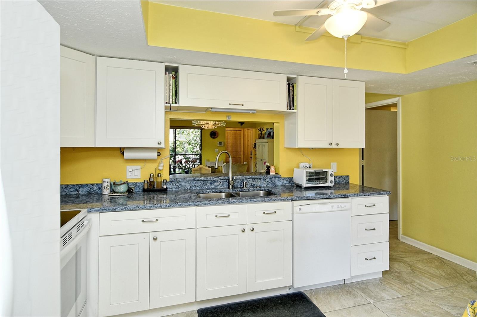 Image 12 of 40 For 2531 Bayshore Gardens Parkway 28
