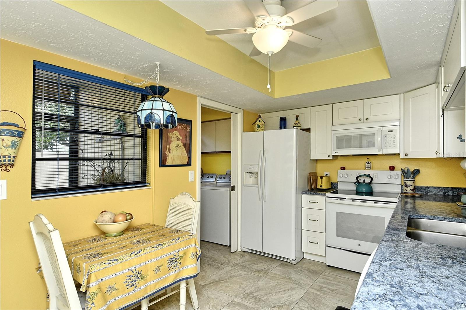 Image 13 of 40 For 2531 Bayshore Gardens Parkway 28