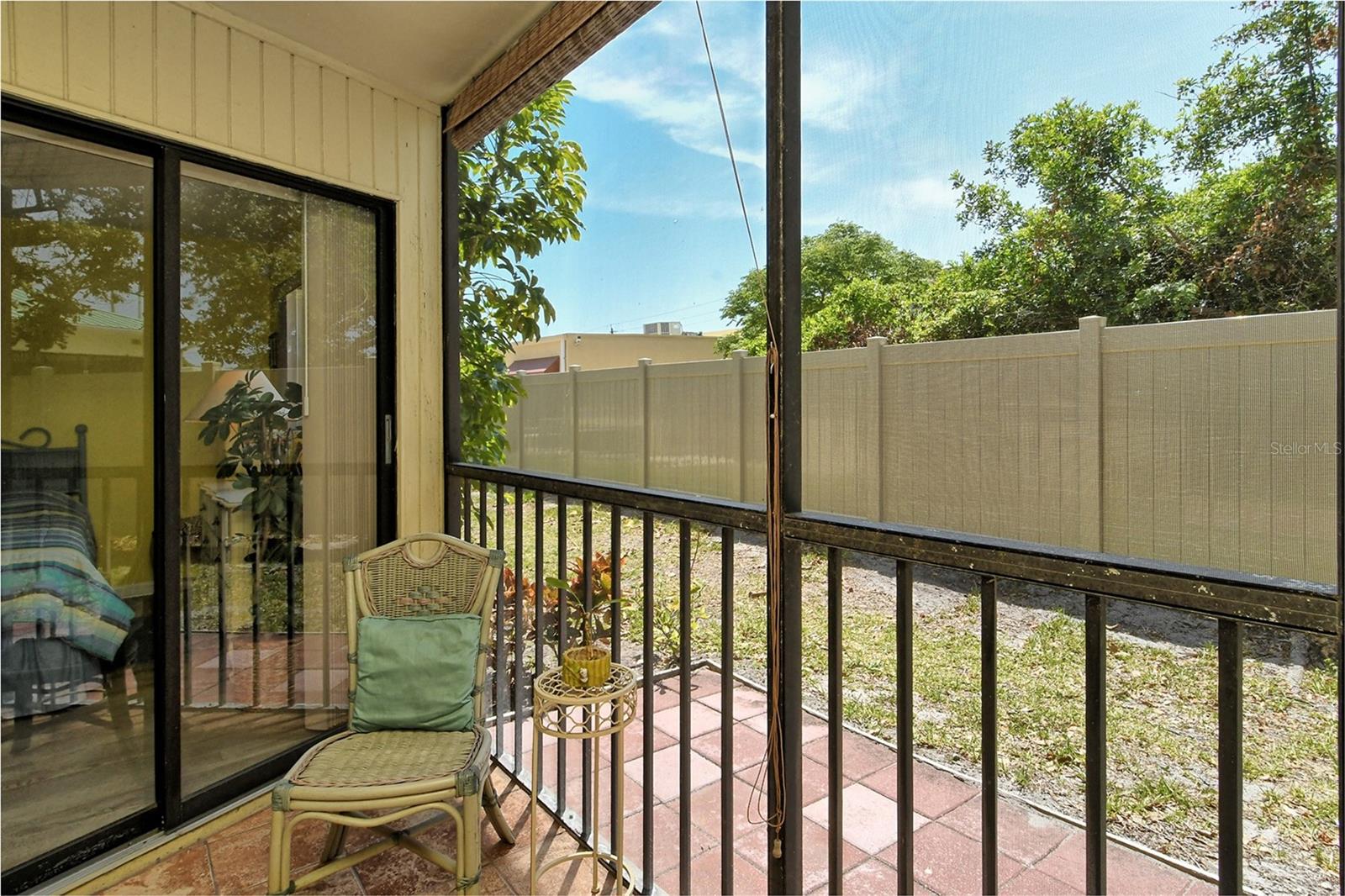 Image 16 of 40 For 2531 Bayshore Gardens Parkway 28