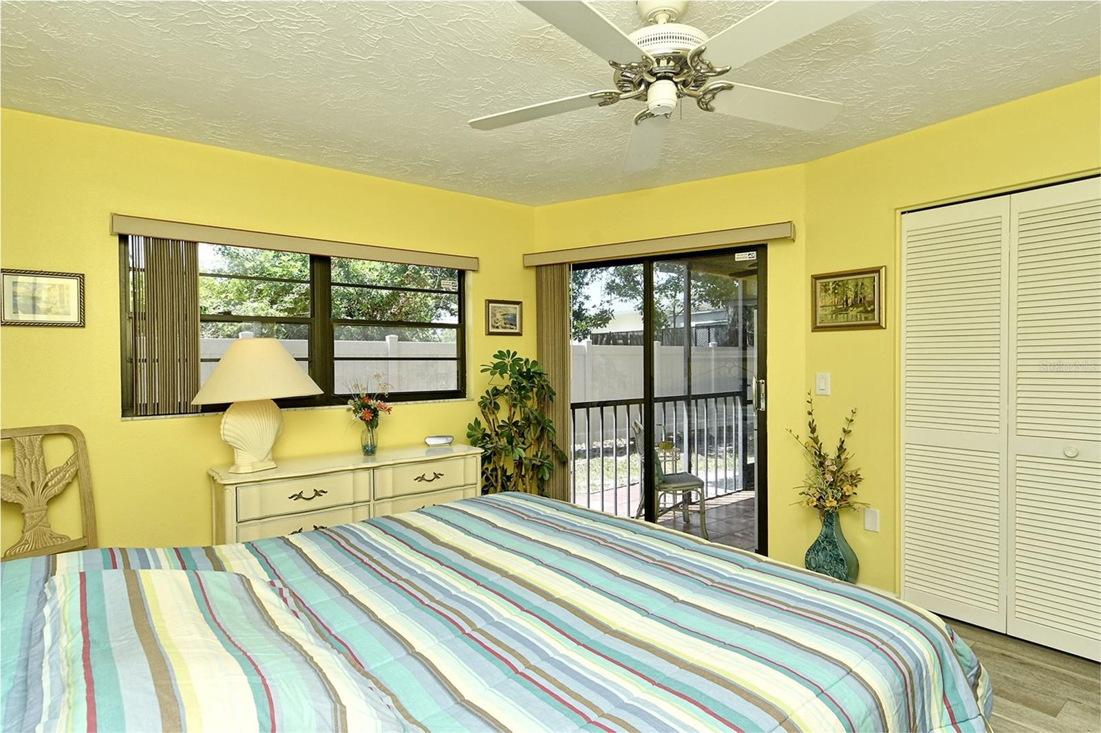 Image 21 of 40 For 2531 Bayshore Gardens Parkway 28