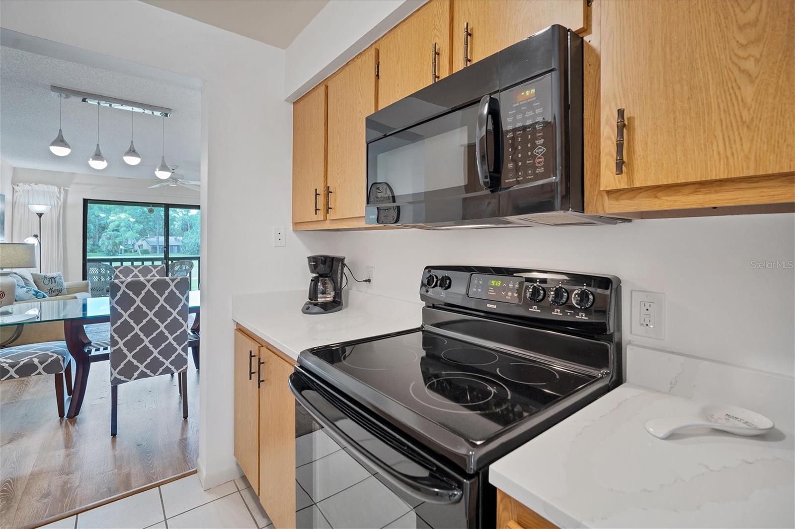 Image 12 of 32 For 4614 Longwater  82