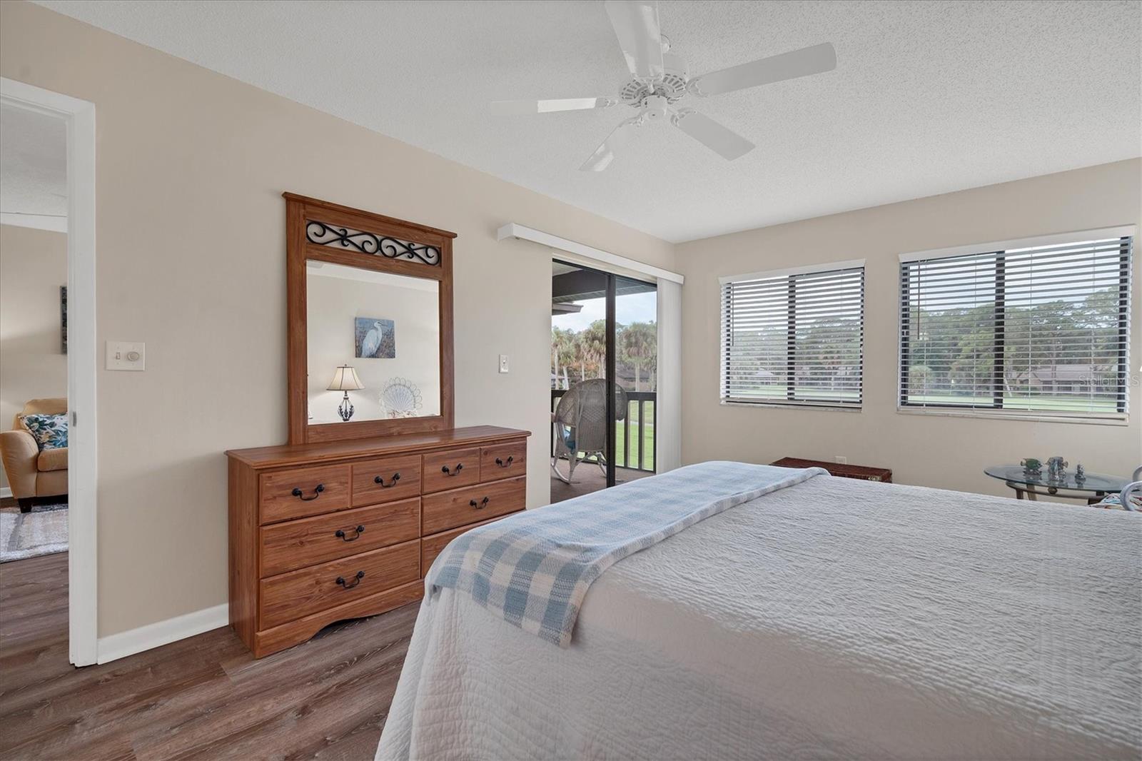 Image 16 of 32 For 4614 Longwater  82