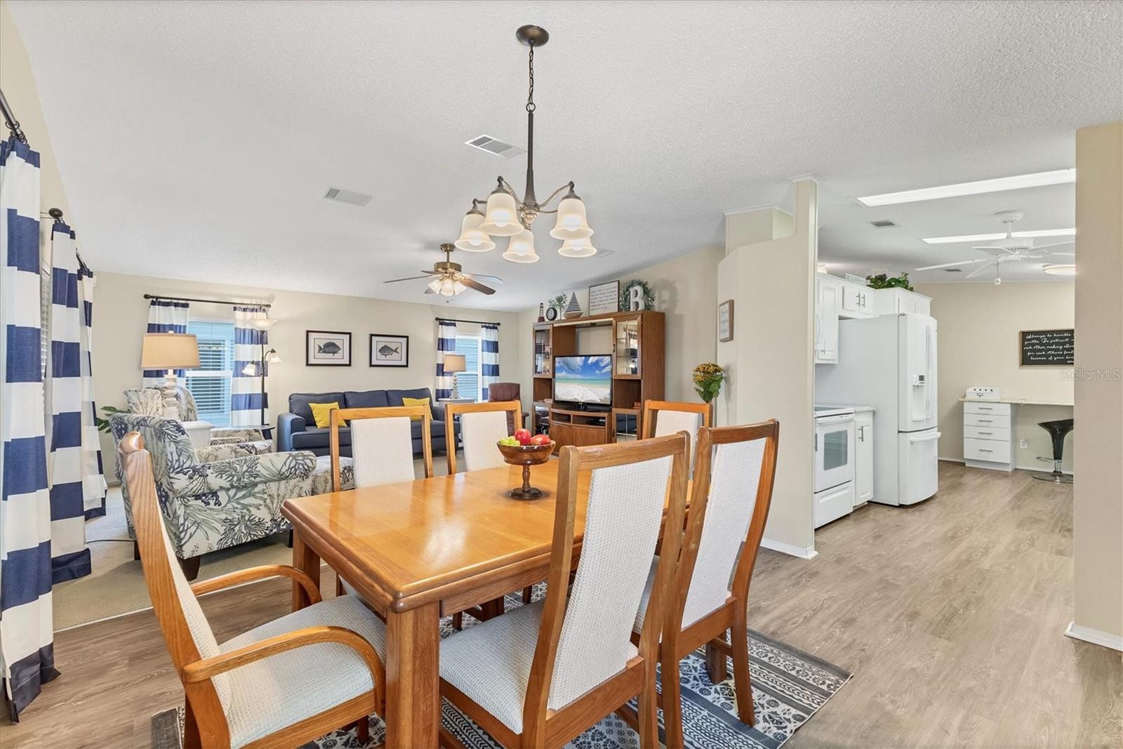 Image 15 of 47 For 1404 44th Avenue E