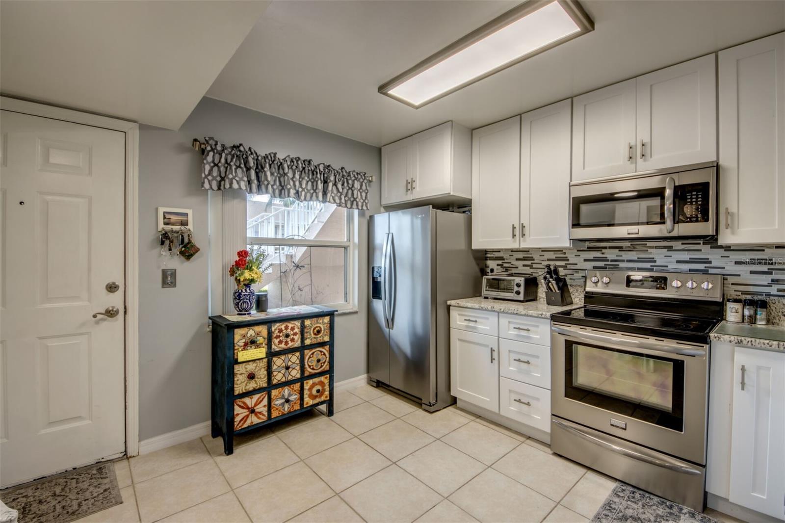 Image 3 of 18 For 15011 Arbor Lakes Drive E 102