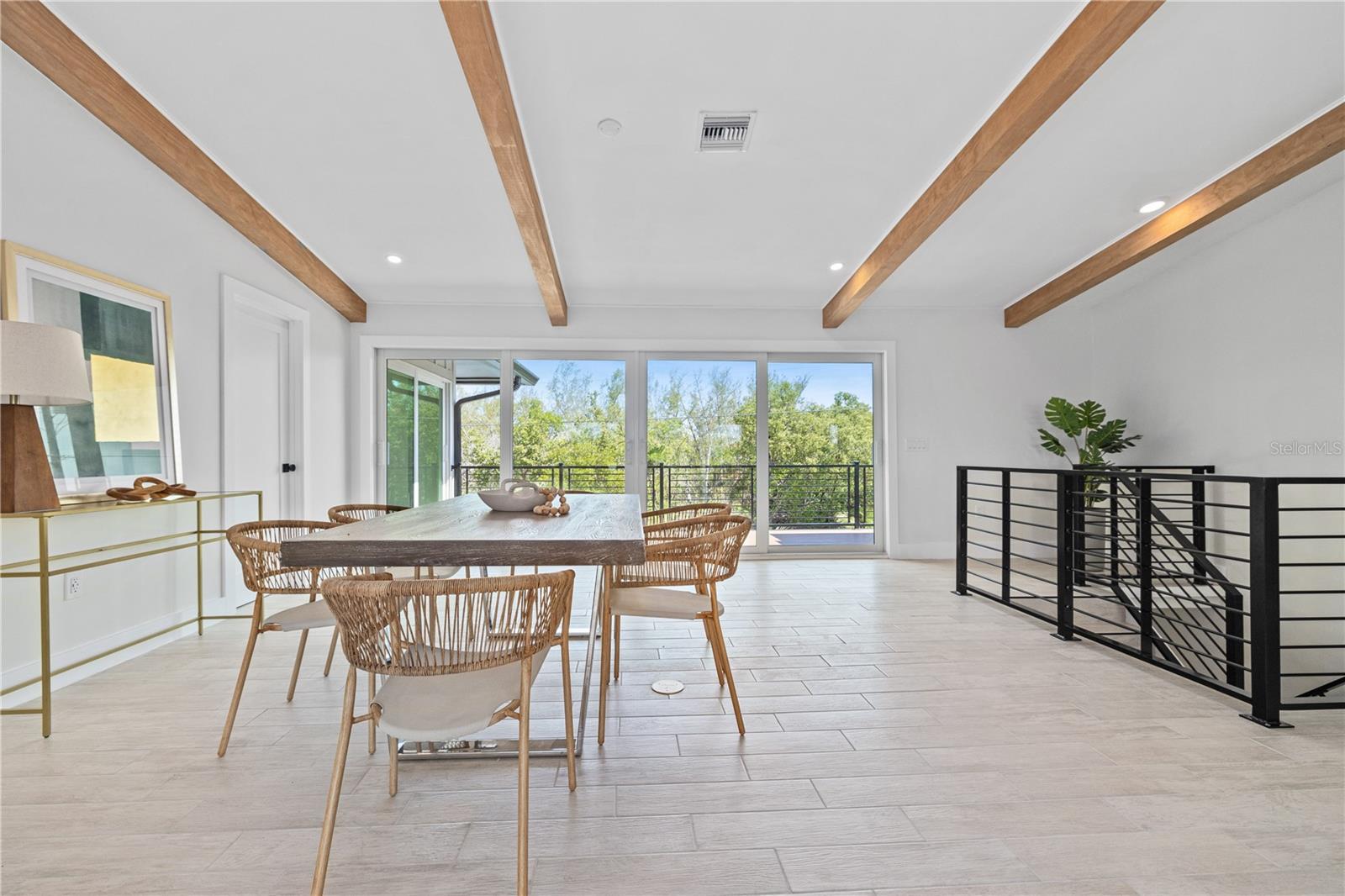 Image 3 of 30 For 405 28th Street