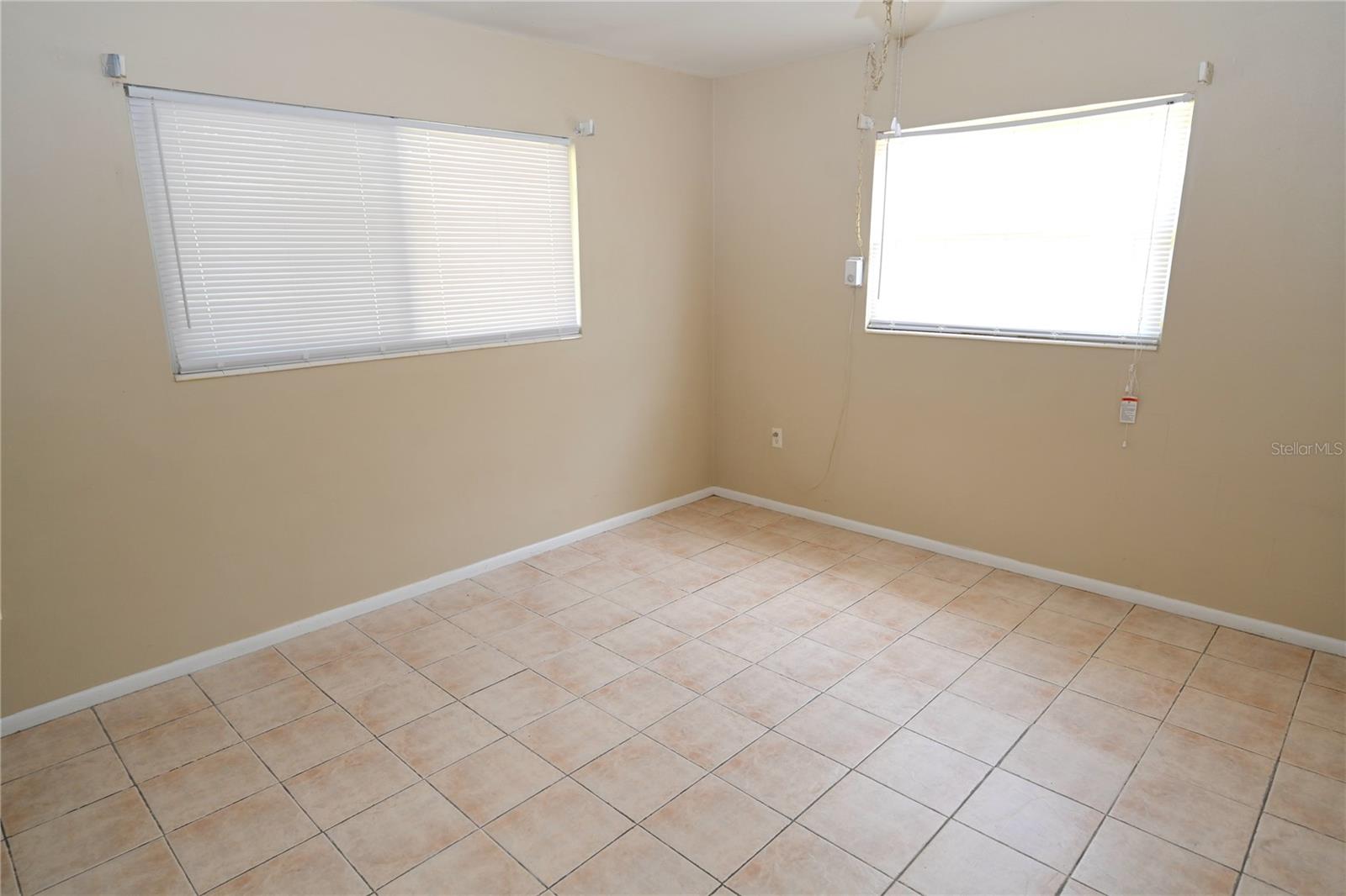 Image 15 of 23 For 1509 Oak Street