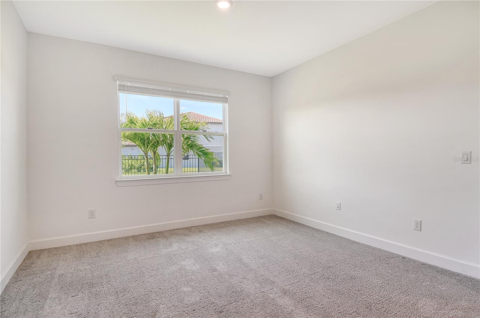 Image 31 of 56 For 6800 Dunlin Court