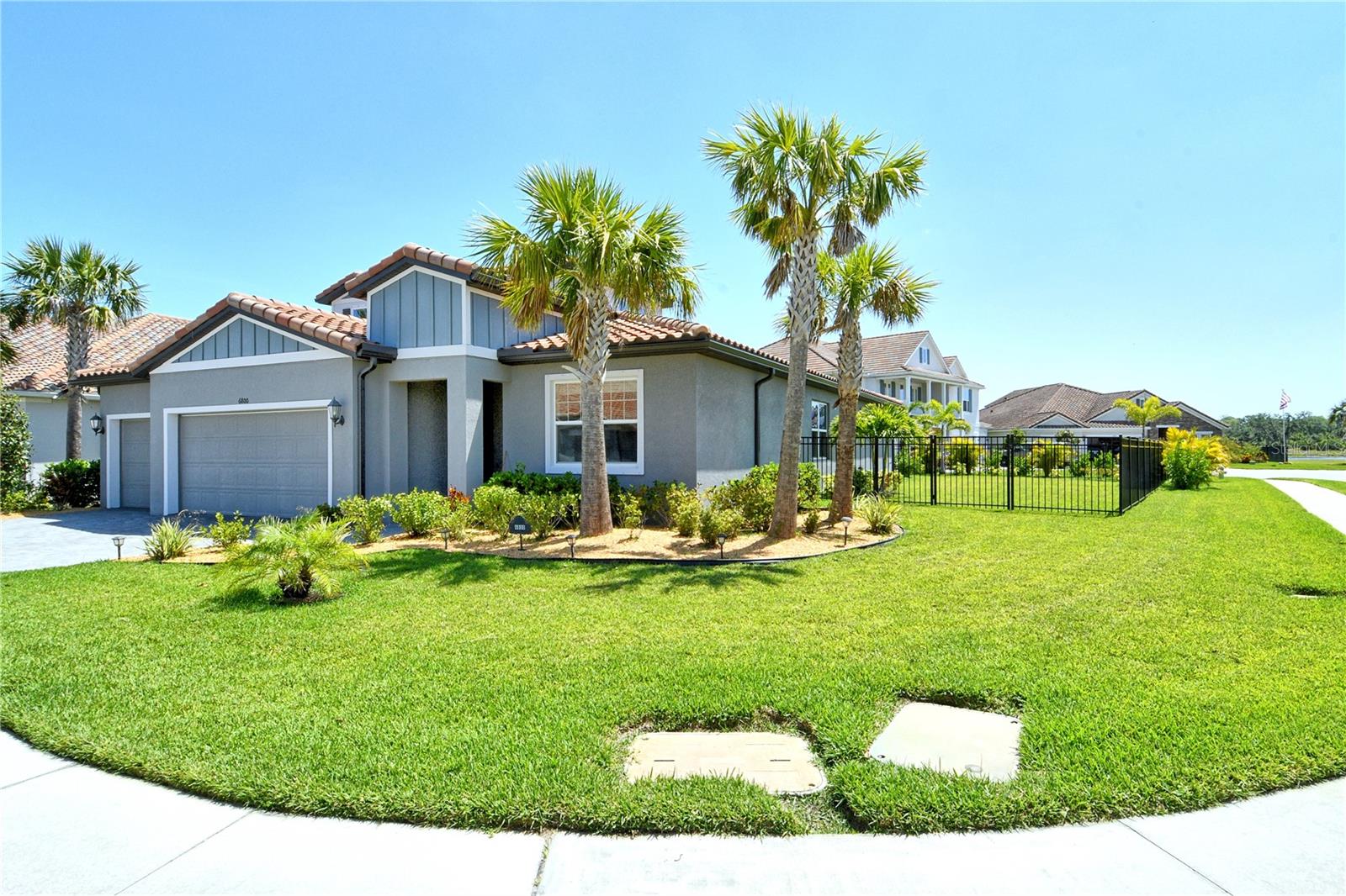 Image 4 of 56 For 6800 Dunlin Court