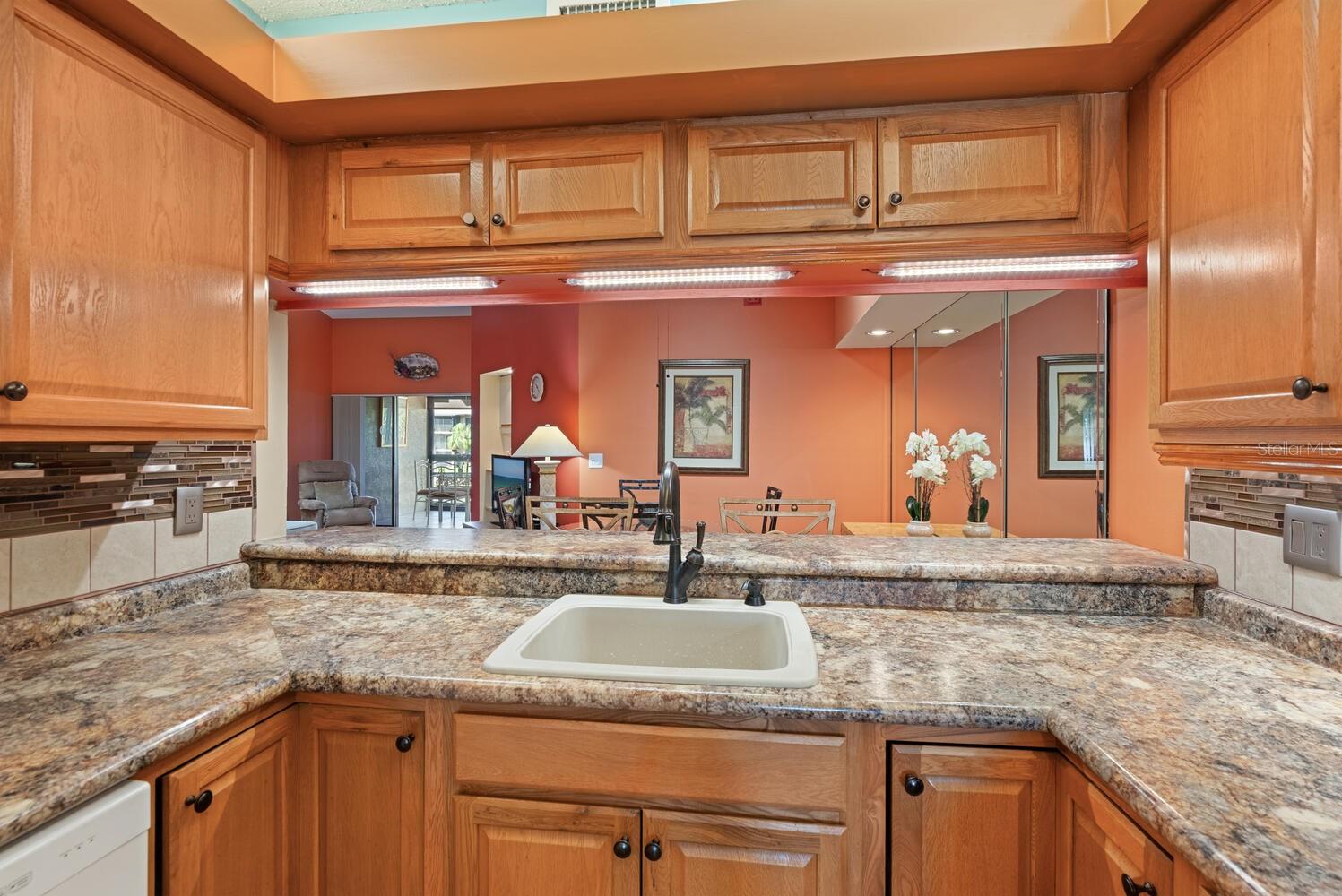 Image 14 of 38 For 5736 Ashton Lake Drive 8