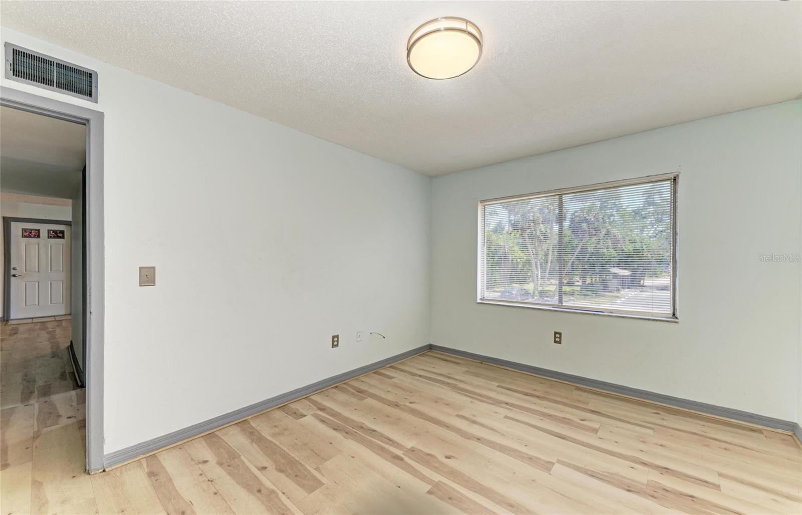 Image 18 of 30 For 5400 26th Street W C45