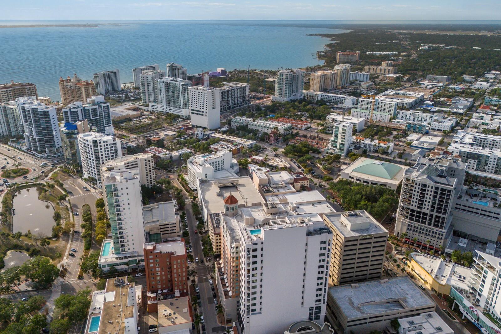 Image 60 of 64 For 33 Palm Avenue 1001