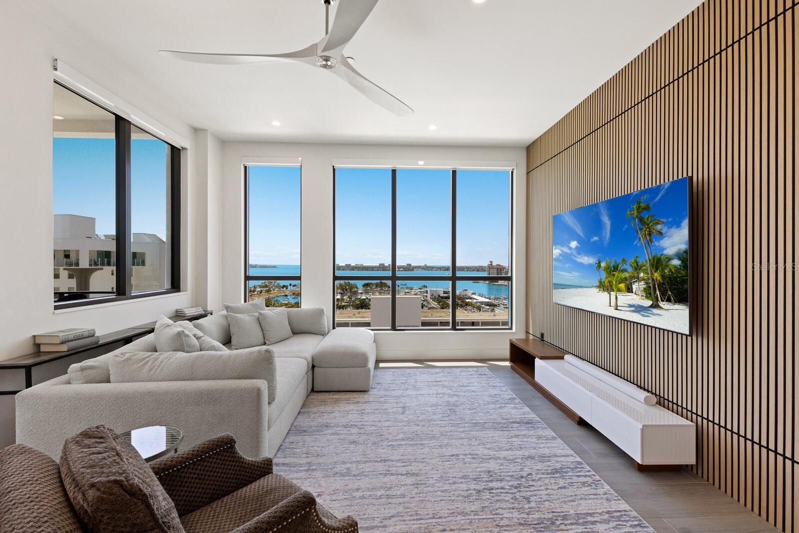 Image 7 of 64 For 33 Palm Avenue 1001