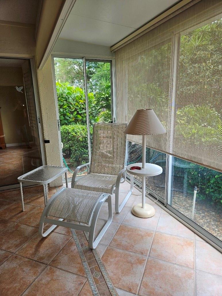 Image 14 of 49 For 3843 El Poinier Court W 8720