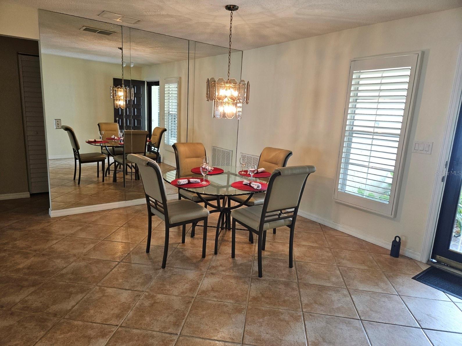Image 4 of 49 For 3843 El Poinier Court W 8720