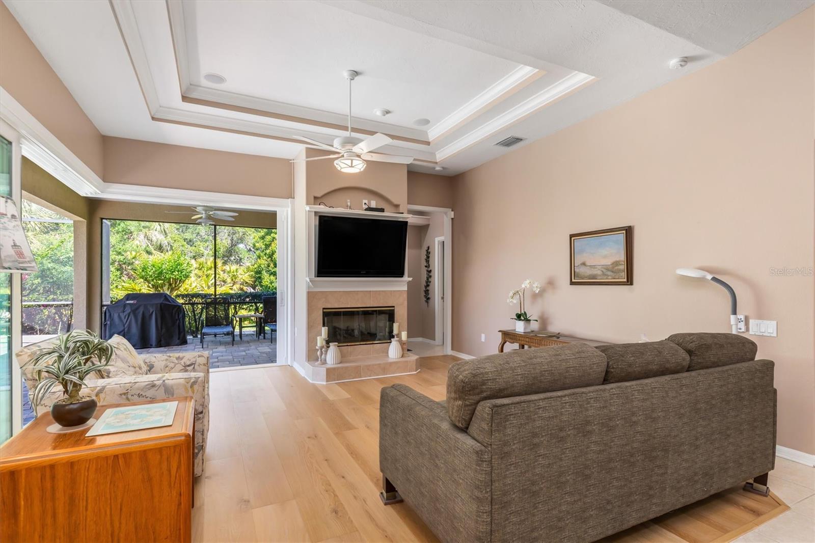 Image 11 of 34 For 8838 Bloomfield Boulevard