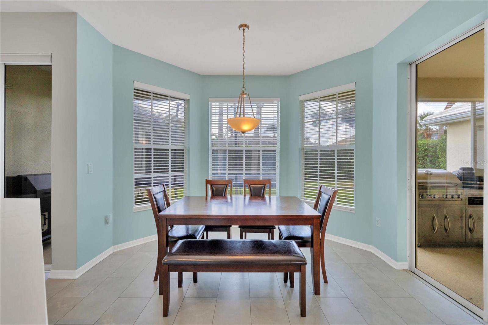 Image 21 of 50 For 5106 Far Oak Circle