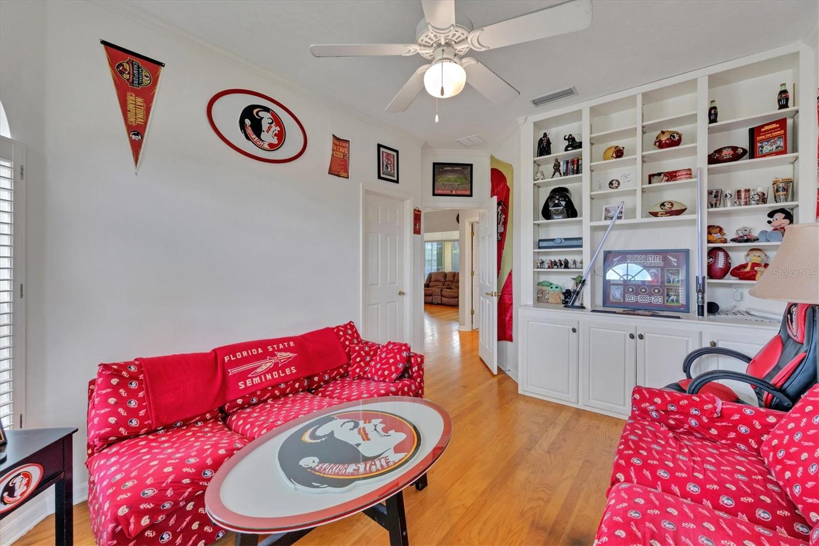 Image 33 of 50 For 5106 Far Oak Circle