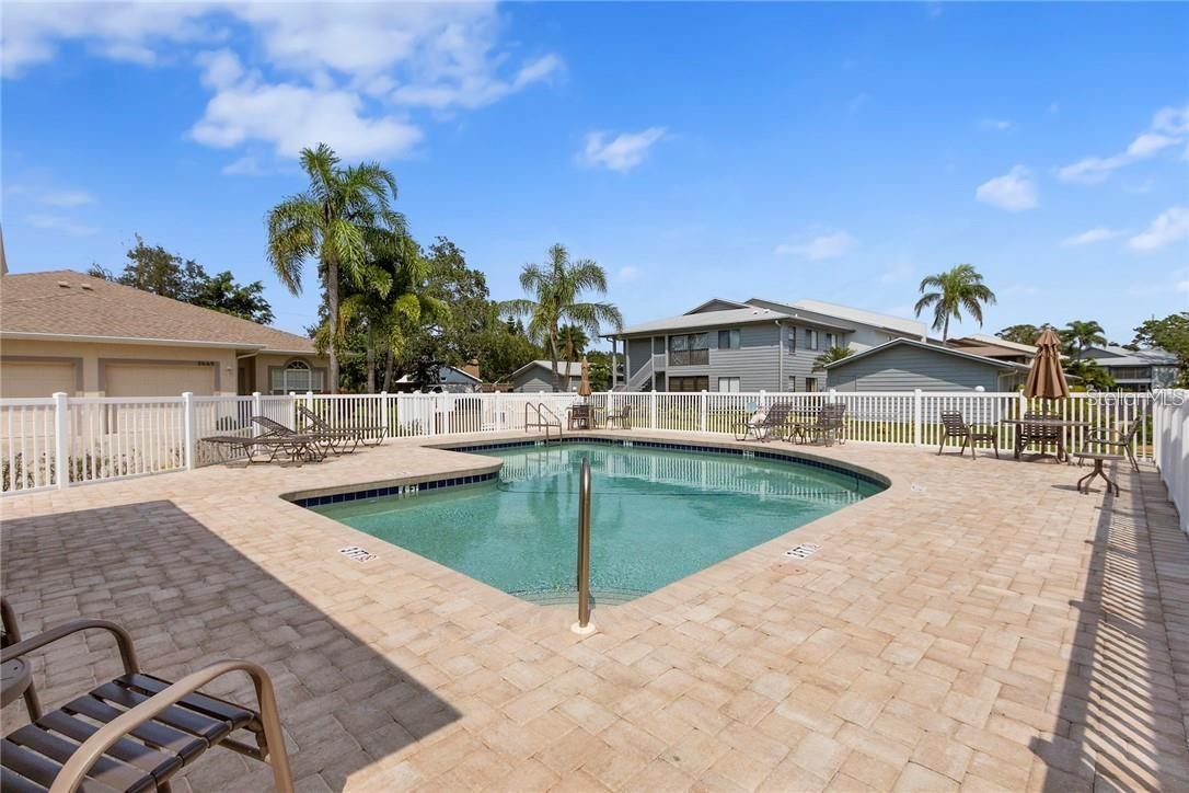 Image 2 of 14 For 2747 73rd Court W