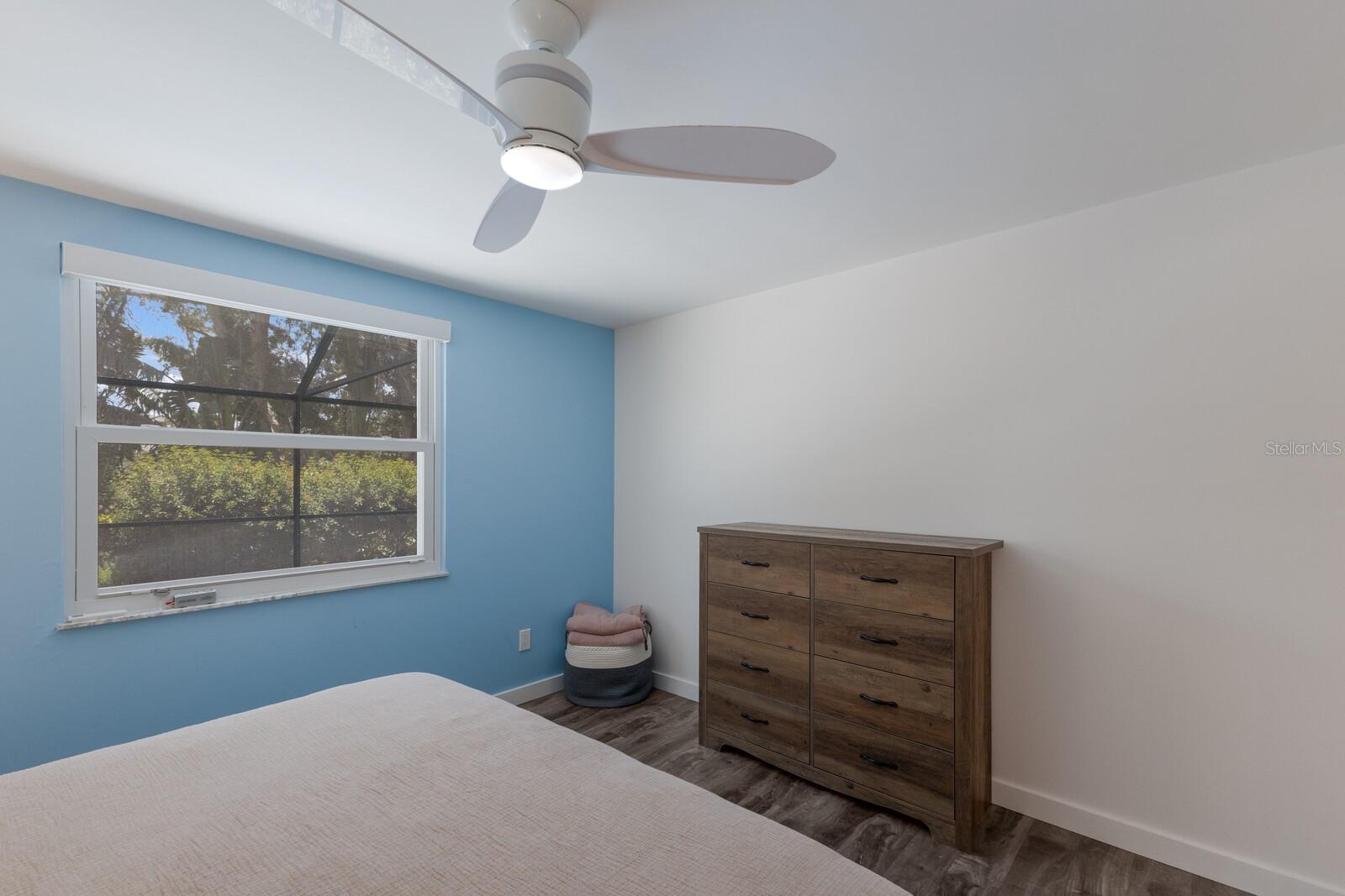 Image 18 of 40 For 2560 Sunnyside Street