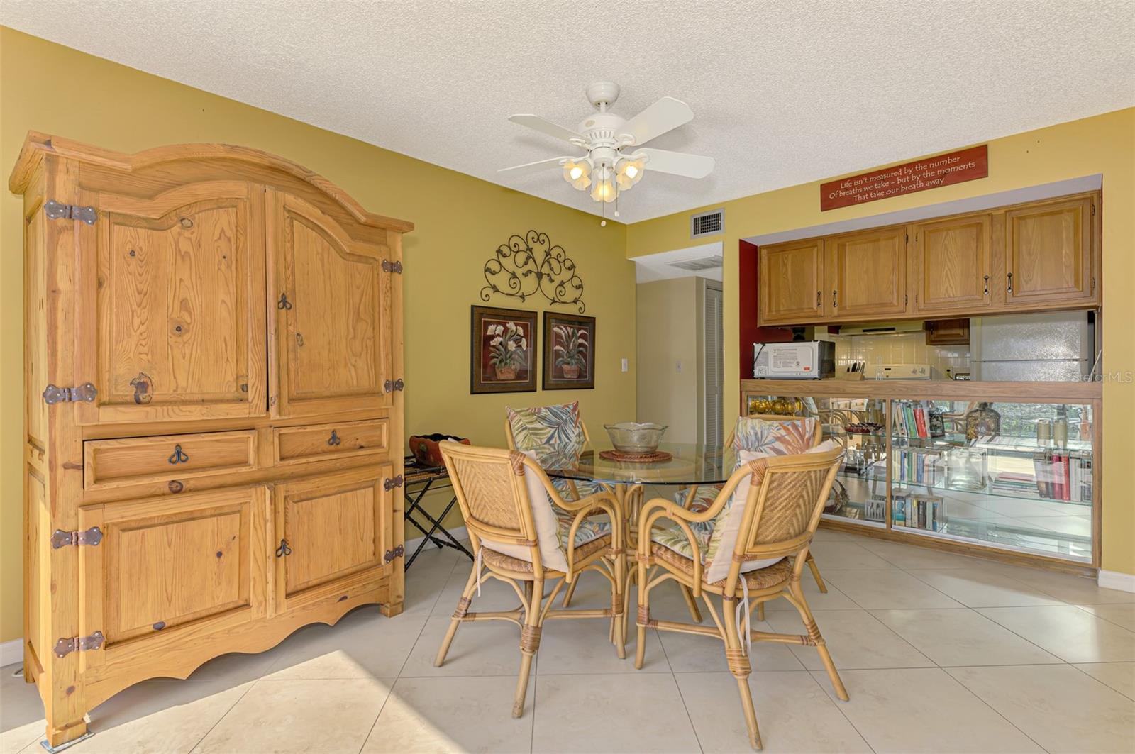 Listing photo id 10 for 1200 Cove Ii Place 832