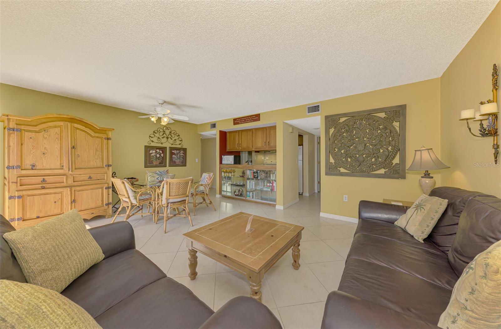 Listing photo id 12 for 1200 Cove Ii Place 832