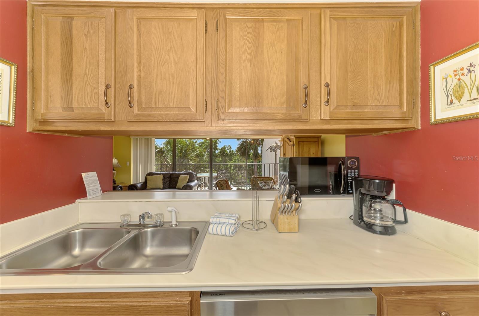 Listing photo id 17 for 1200 Cove Ii Place 832