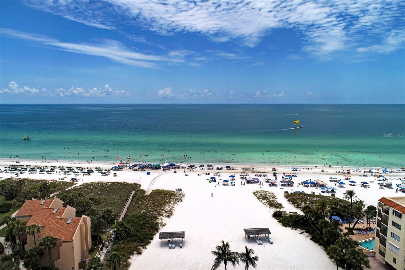 Listing photo id 33 for 1200 Cove Ii Place 832