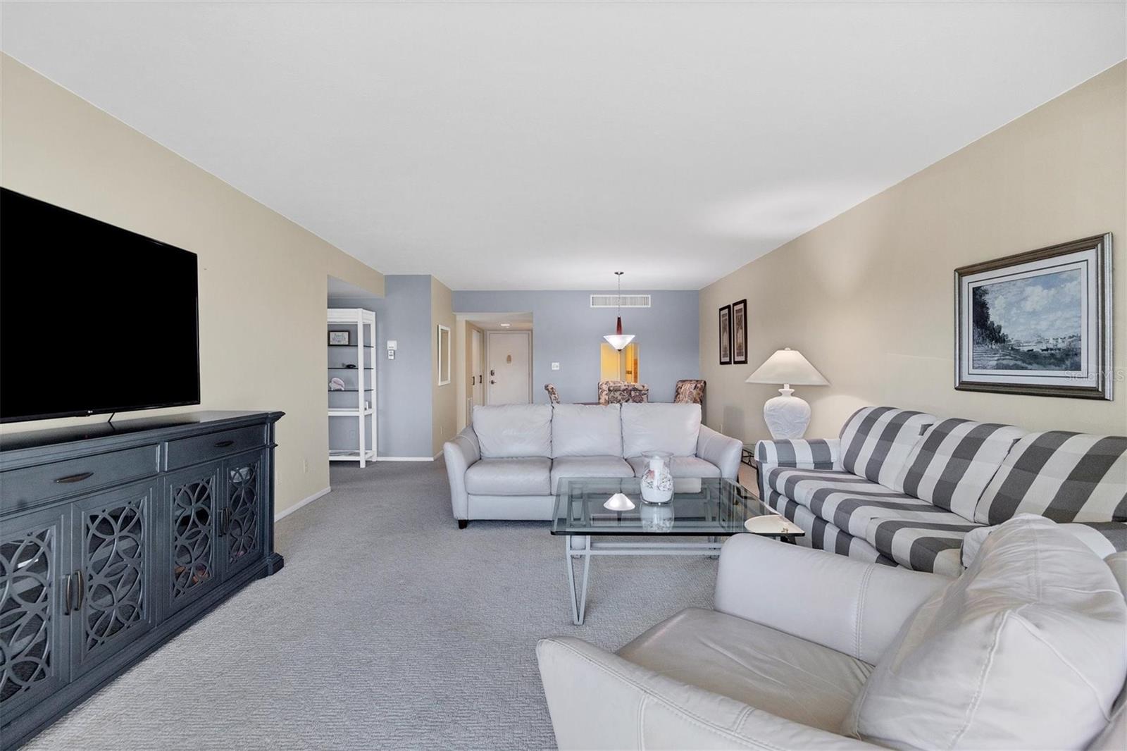Image 10 of 47 For 2100 Benjamin Franklin Drive 201