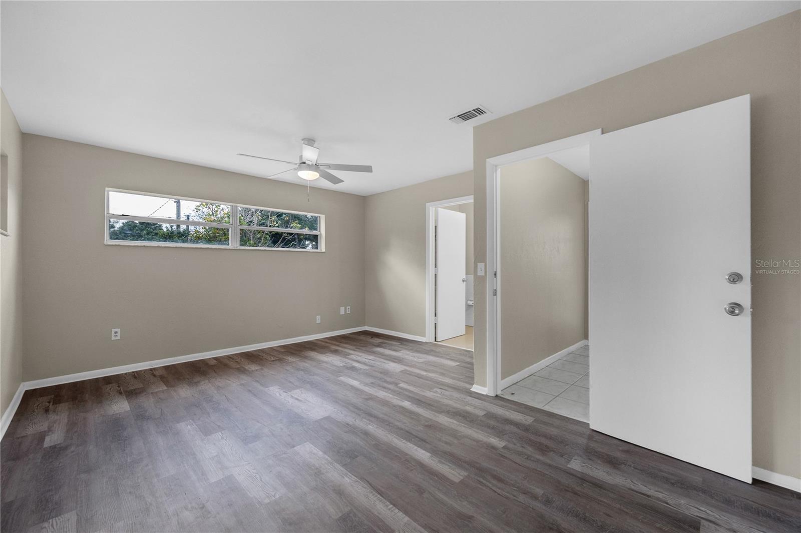 Image 16 of 38 For 1722 Linhart Avenue