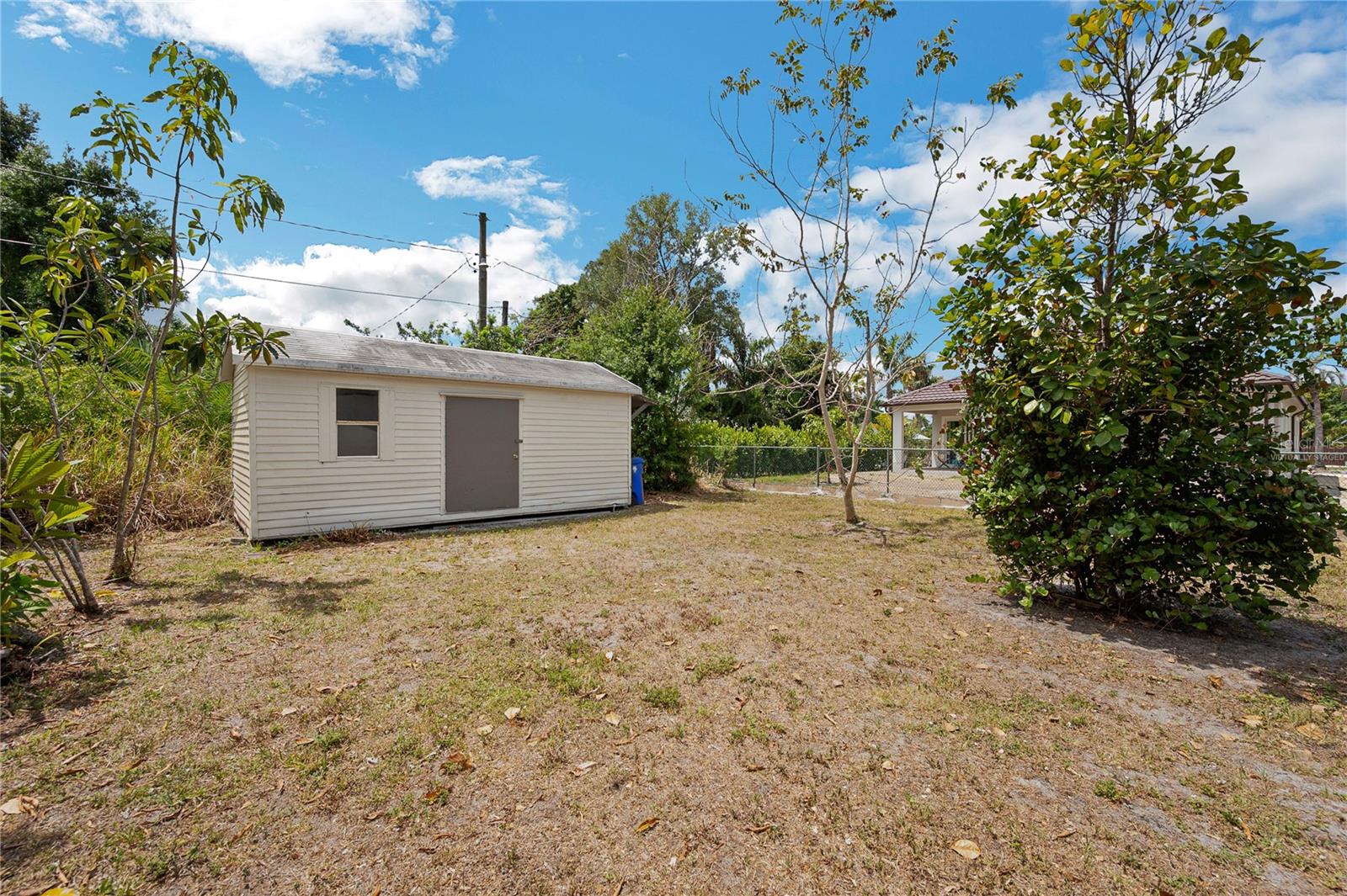 Image 34 of 38 For 1722 Linhart Avenue