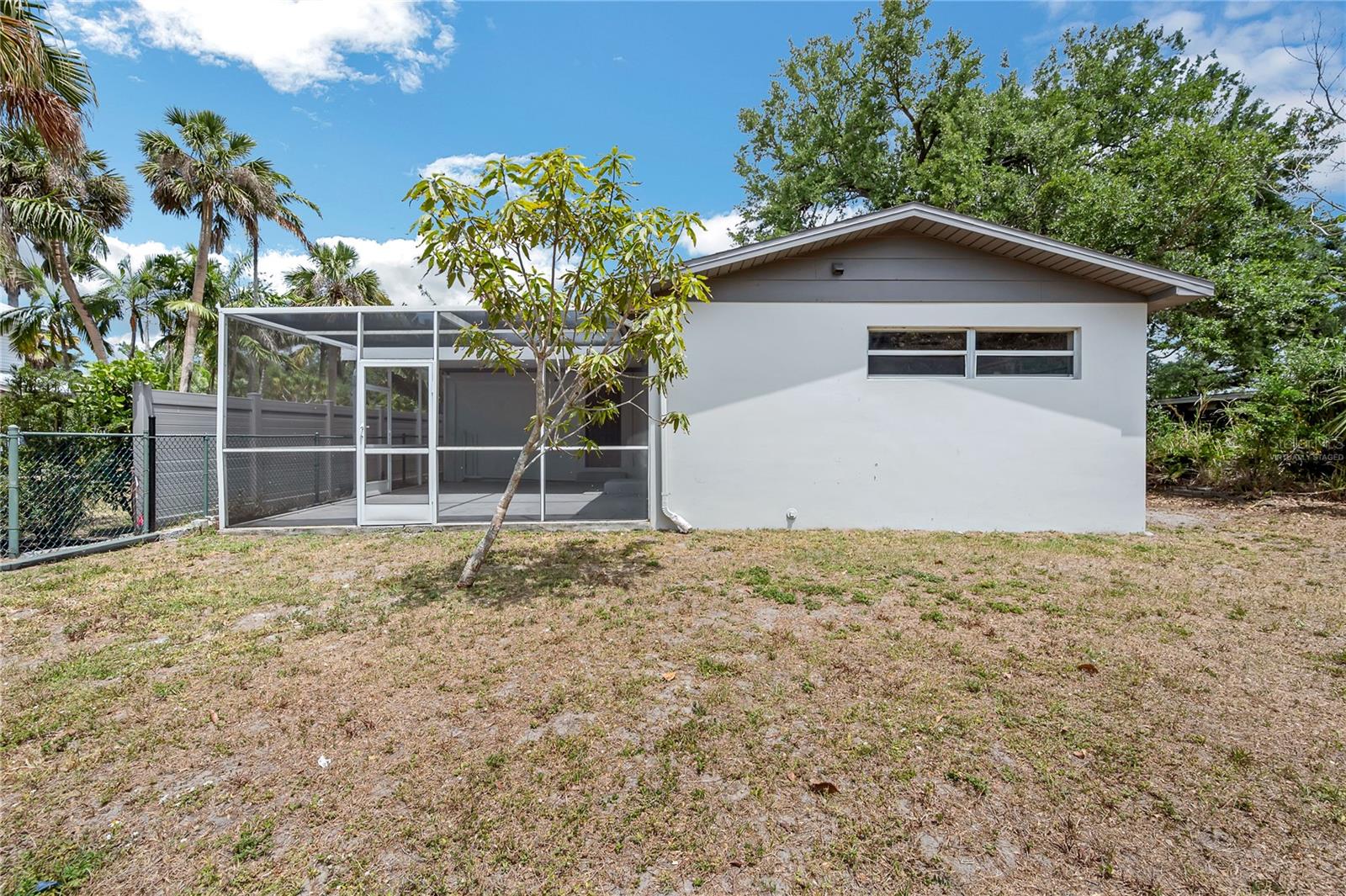 Image 36 of 38 For 1722 Linhart Avenue