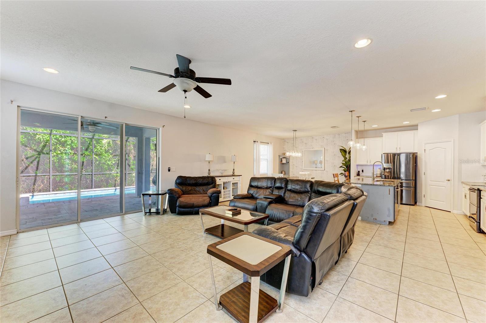 Image 3 of 36 For 6125 35th Court E
