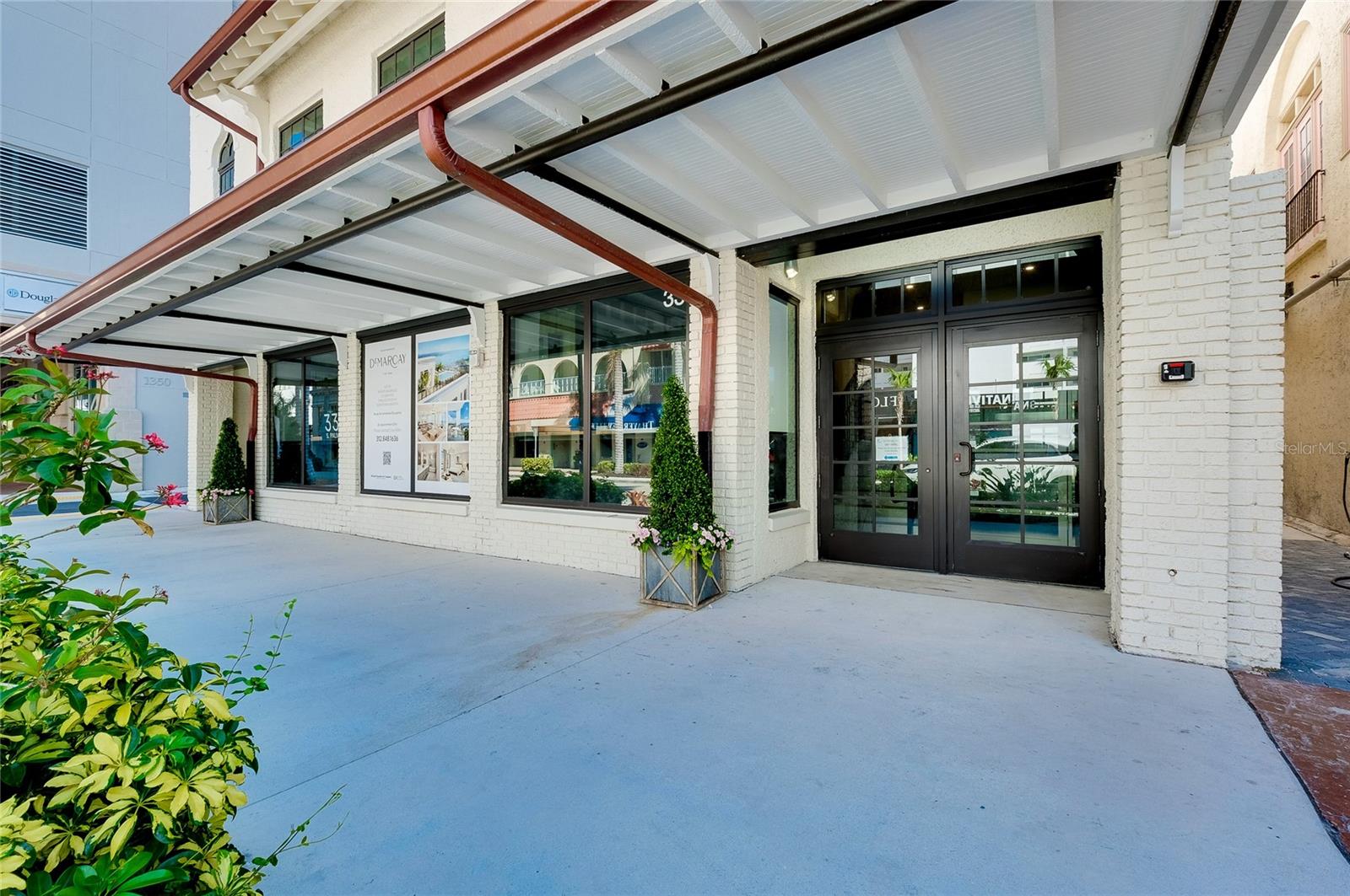 Image 4 of 55 For 33 Palm Avenue 1602