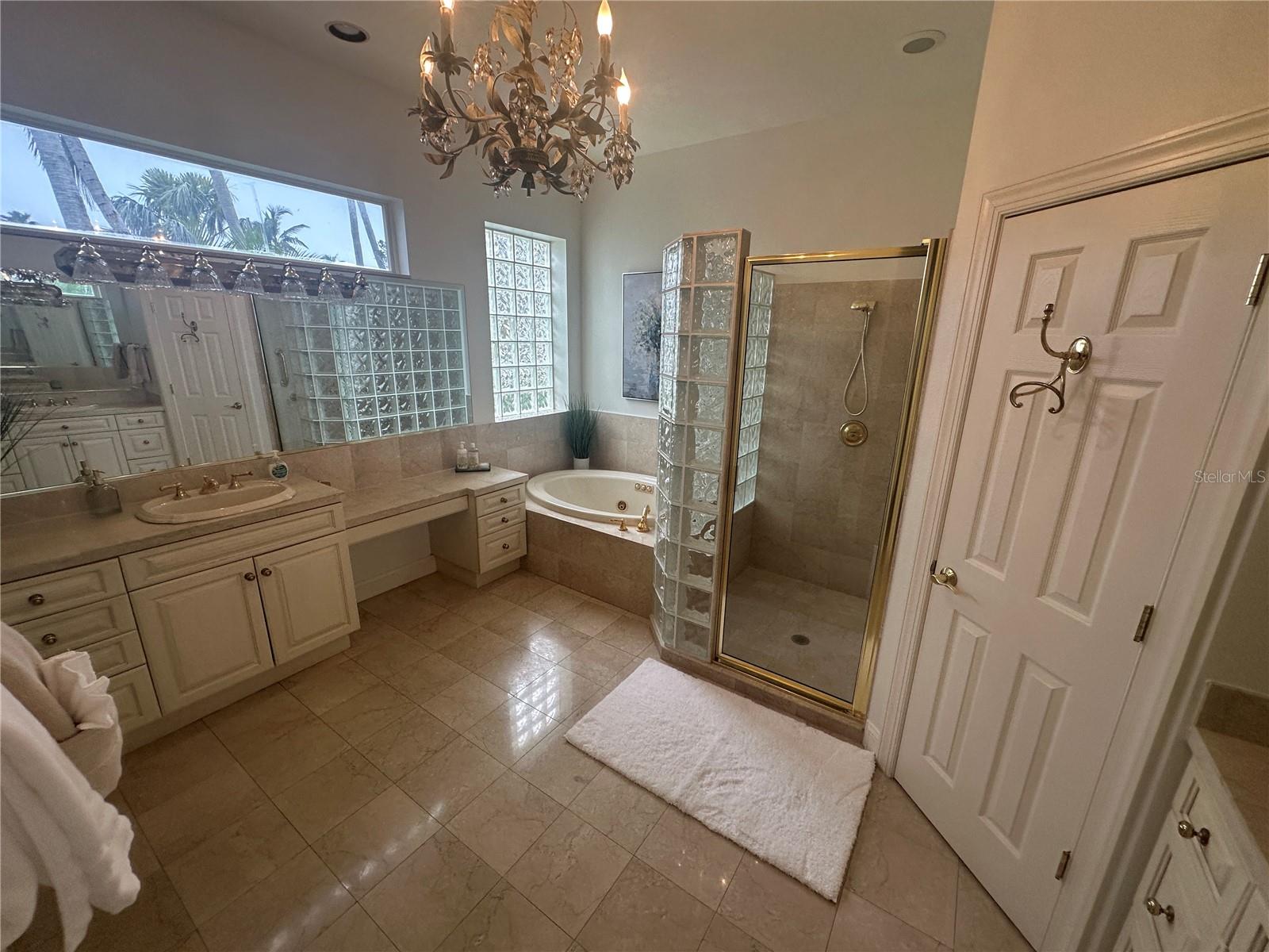 Image 19 of 33 For 3605 Fair Oaks Place