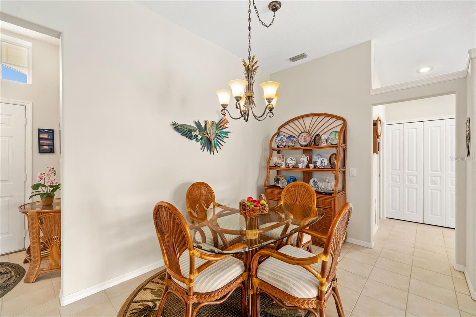 Image 18 of 71 For 128 Braemar Avenue