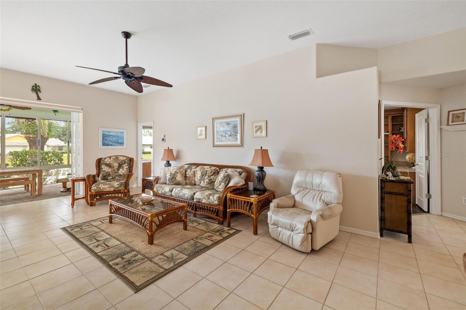 Image 4 of 71 For 128 Braemar Avenue