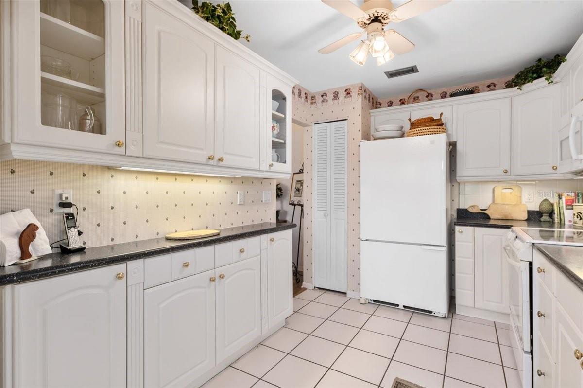 Image 11 of 53 For 5336 Huntingwood Court 24