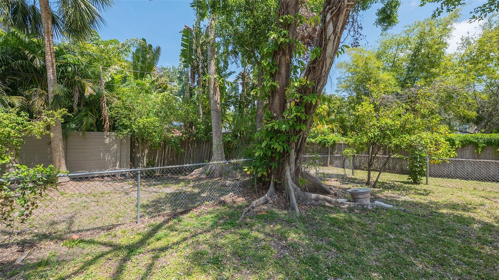Image 30 of 34 For 1931 Bahia Vista Street