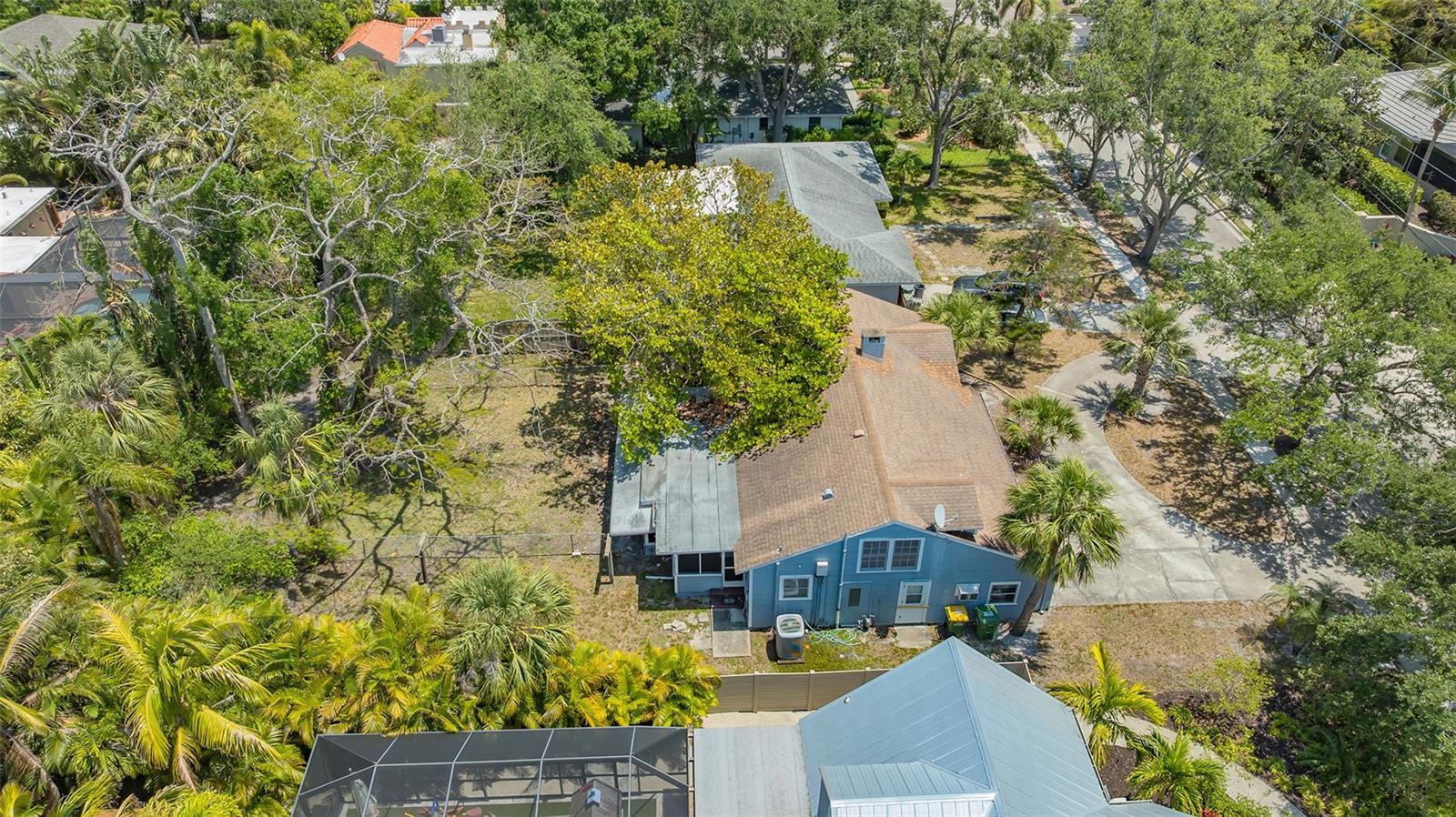 Image 6 of 34 For 1931 Bahia Vista Street