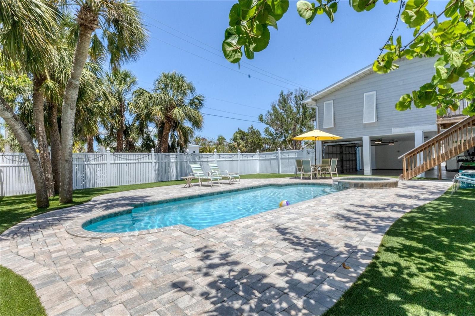 Image 36 of 66 For 501 Key Royale Drive
