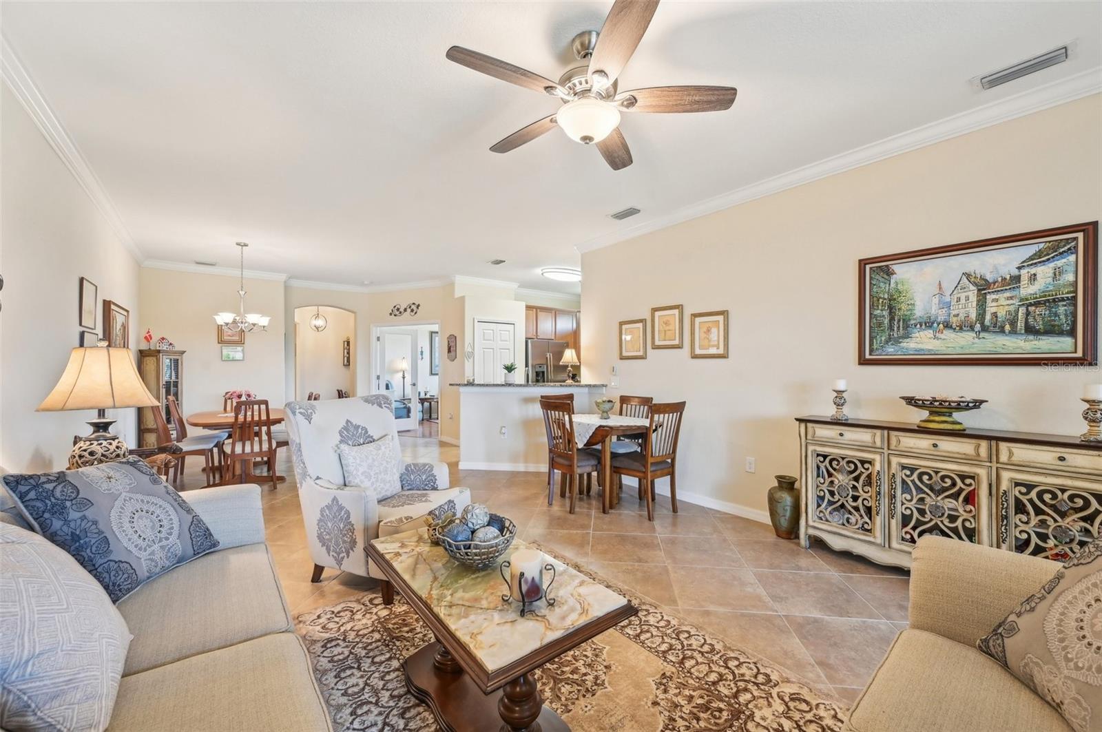 Image 10 of 62 For 12640 Felice Drive