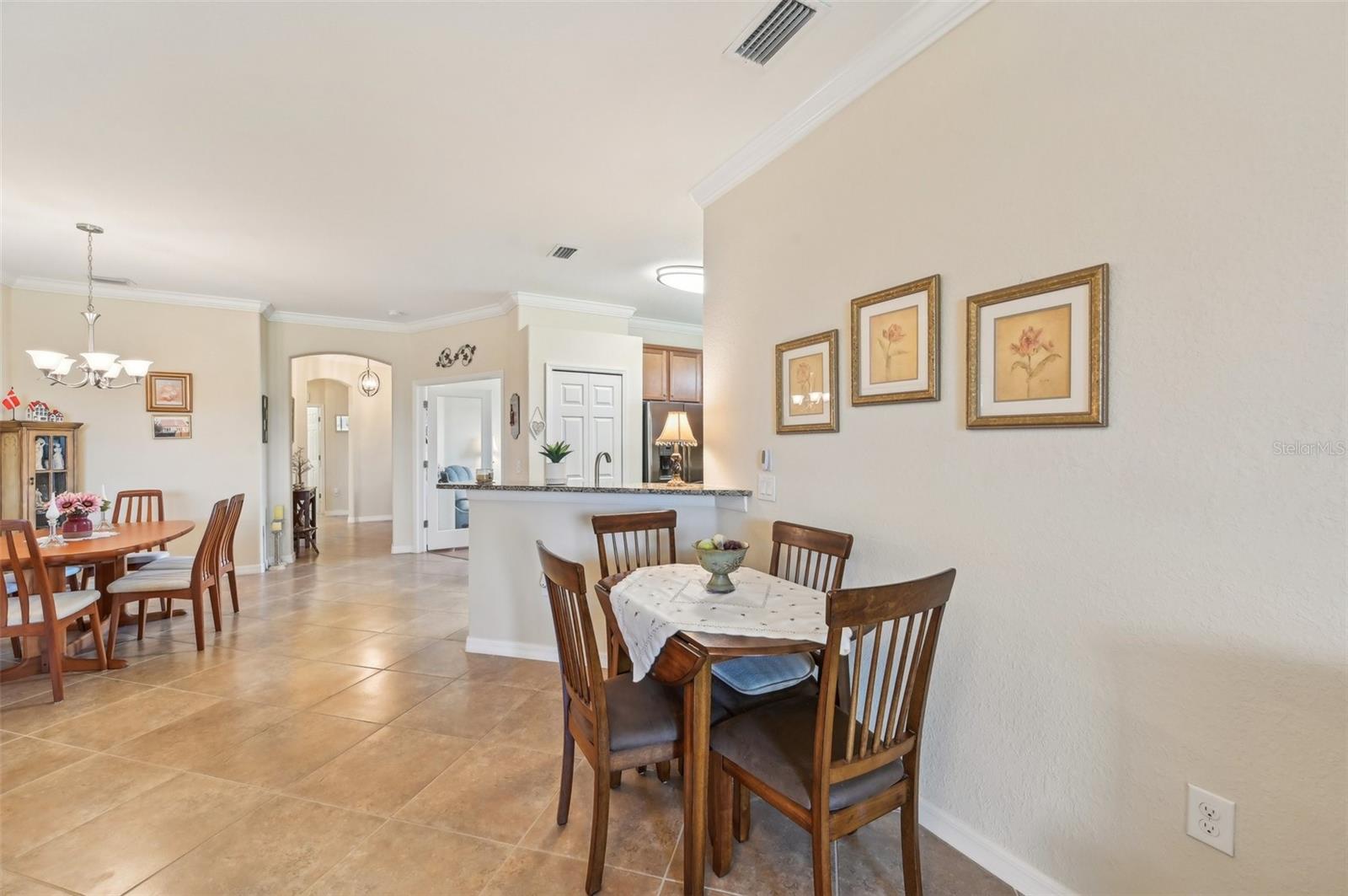 Image 14 of 62 For 12640 Felice Drive