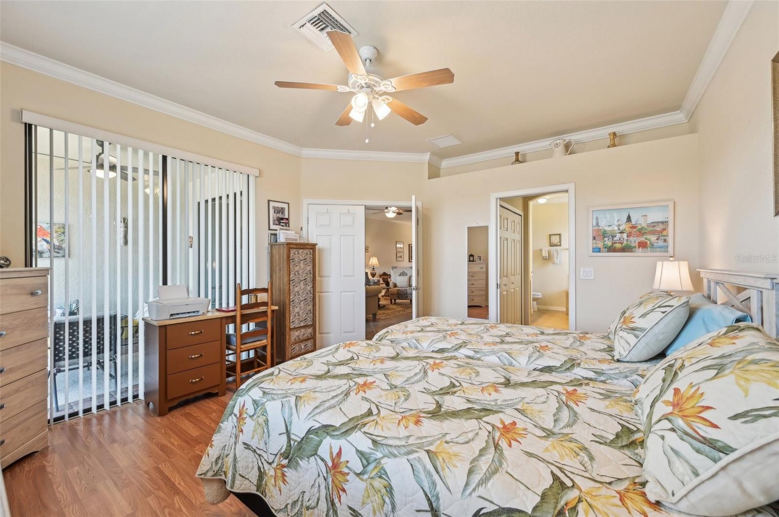 Image 26 of 62 For 12640 Felice Drive