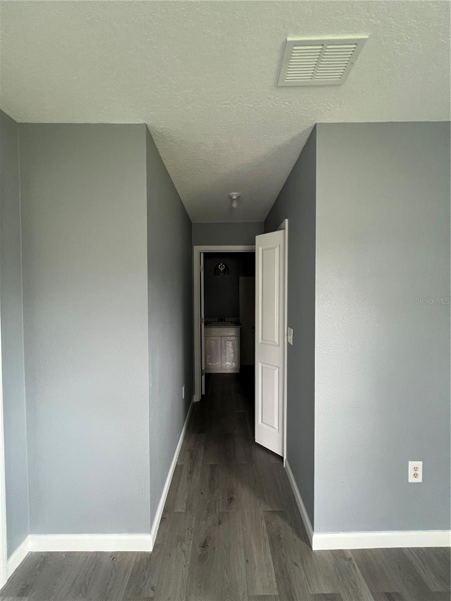 Image 12 of 20 For 1719 24th Street E