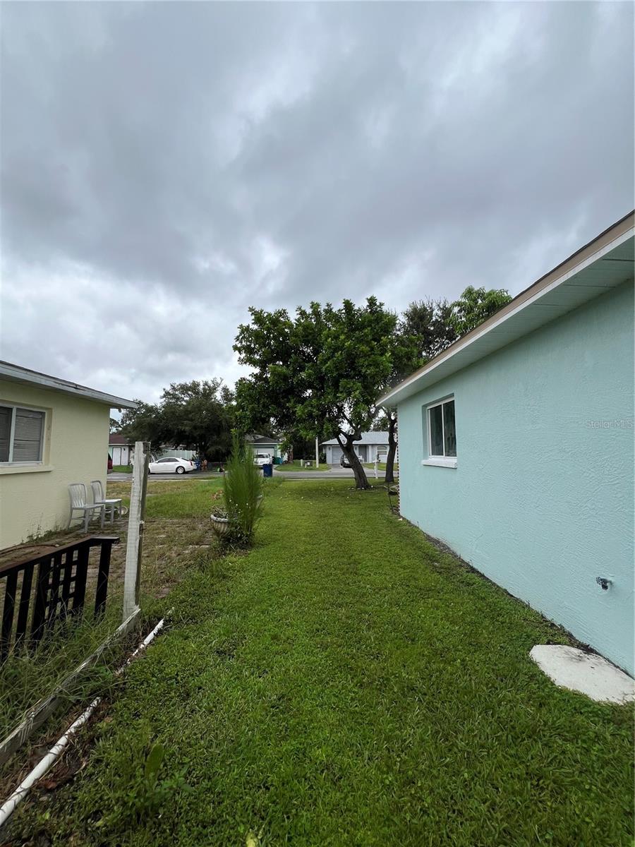 Image 20 of 20 For 1719 24th Street E