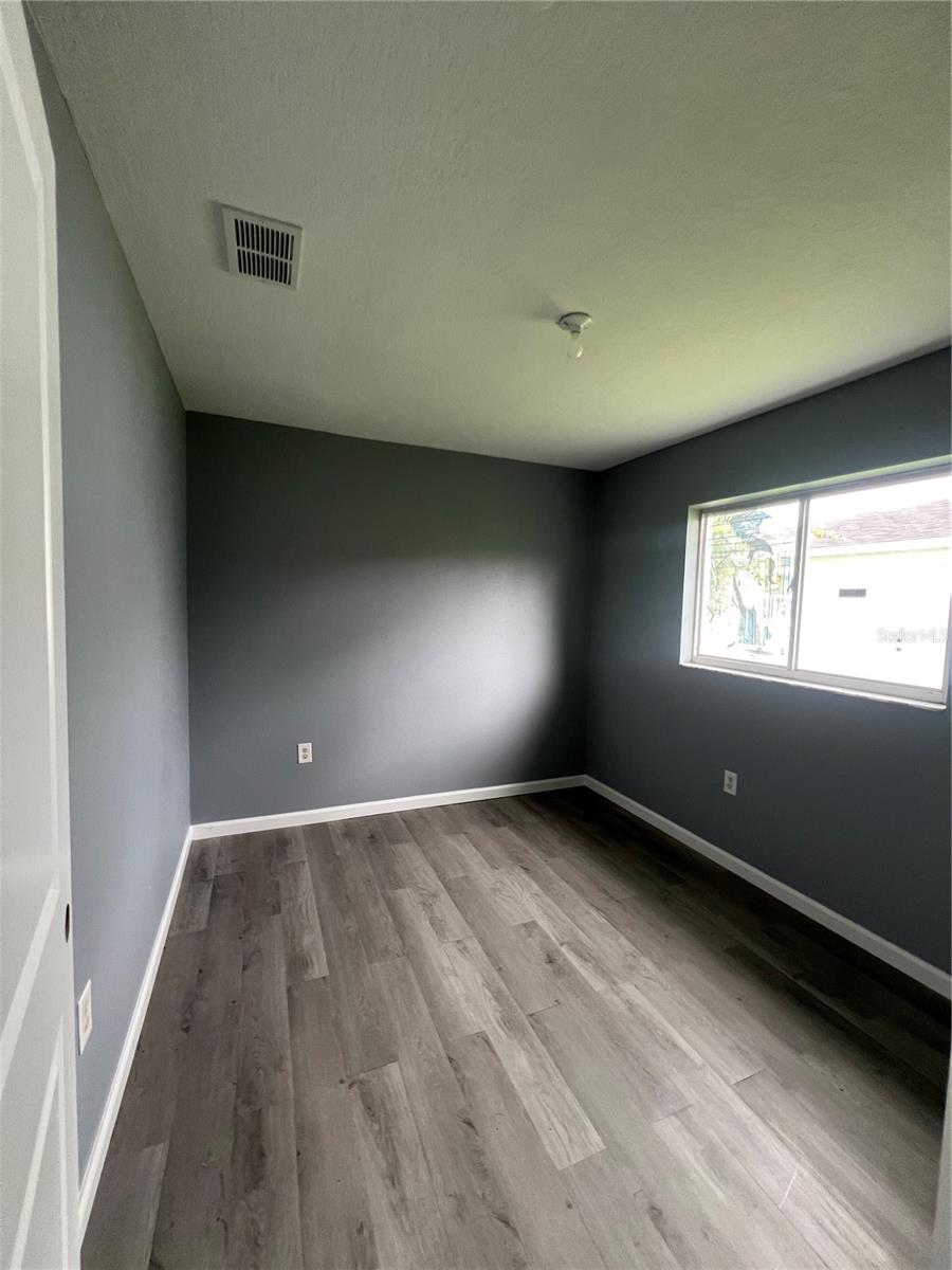 Image 7 of 20 For 1719 24th Street E